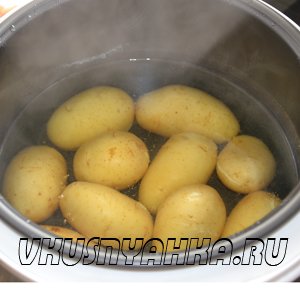 Молодой картофель в мультиварке, приготовление, шаг 2