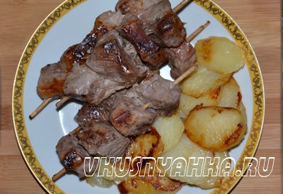 Мясо на шпажках с картофелем в мультиварке, приготовление, шаг 5