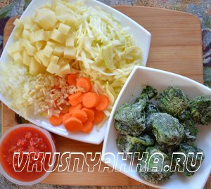 Овощной суп с капустой и шпинатом в мультиварке, приготовление, шаг 1
