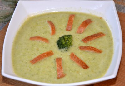 Суп- пюре из брокколи и плавленым сыром  в мультиварке