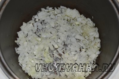 Рис с луком в мультиварке, приготовление, шаг 2