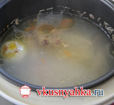 Суп из куриных шеек с рисом   в мультиварке, приготовление, шаг 3