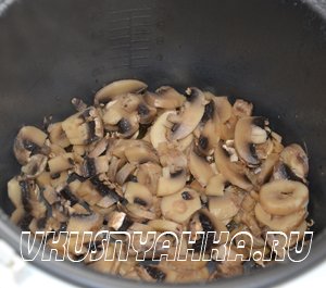 Куриная колбаса с грибами в мультиварке, приготовление, шаг 4