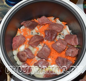 Мясо в томатном соусе в мультиварке, приготовление, шаг 2