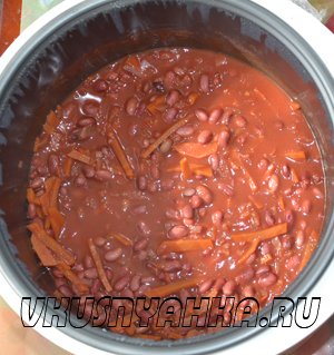 Тушеная красная фасоль с томатным соусом в мультиварке, приготовление, шаг 3