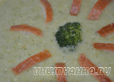 Суп- пюре из брокколи и плавленым сыром  в мультиварке, приготовление, шаг 6
