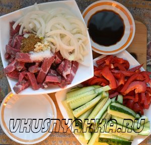 Огурцы с мясом по- корейски  в мультиварке, приготовление, шаг 1