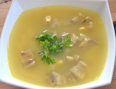 Суп с кукурузой и беконом в мультиварке
