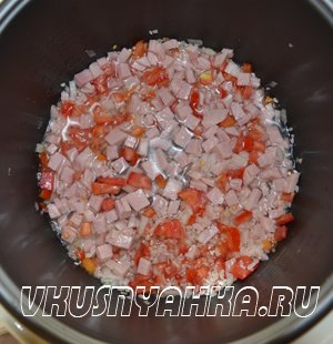 Болгарский перец фаршированный ветчиной и рисом  в мультиварке, приготовление, шаг 2