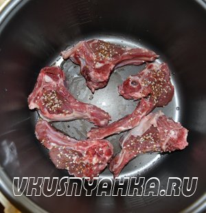 Антрекот из свинины с картошкой в мультиварке: рецепт с фото