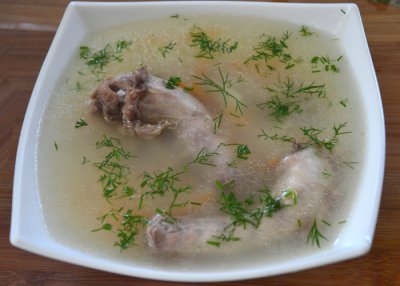 Суп из куриных шеек с рисом   в мультиварке