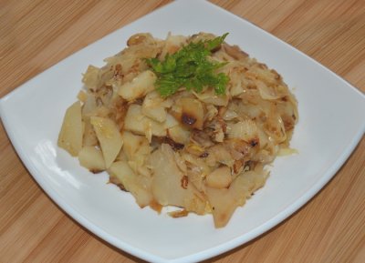Жареный картофель с капустой в мультиварке