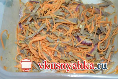 Салат с говяжьей печенью и морковью по-корейски, приготовление, шаг 7