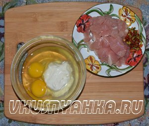 Омлет с паприкой и куриным филе в мультиварке, приготовление, шаг 1